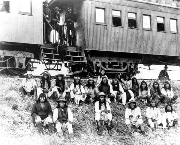 Geronimo and Warm Springs tribe members on the way to Florida by train. 1886. Image: Floridamemory.com