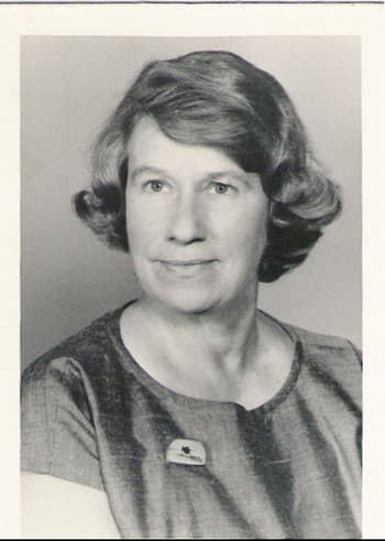 Dorothy Dunn Kramer circa 1968. Well known for teaching art at the Santa Fe Indian School. Image: Wikipedia.