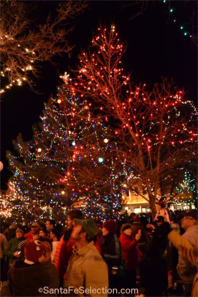 Plaza Christmas Lighting