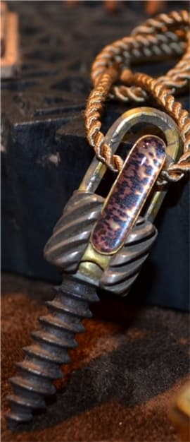 Falk-Burger-necklace